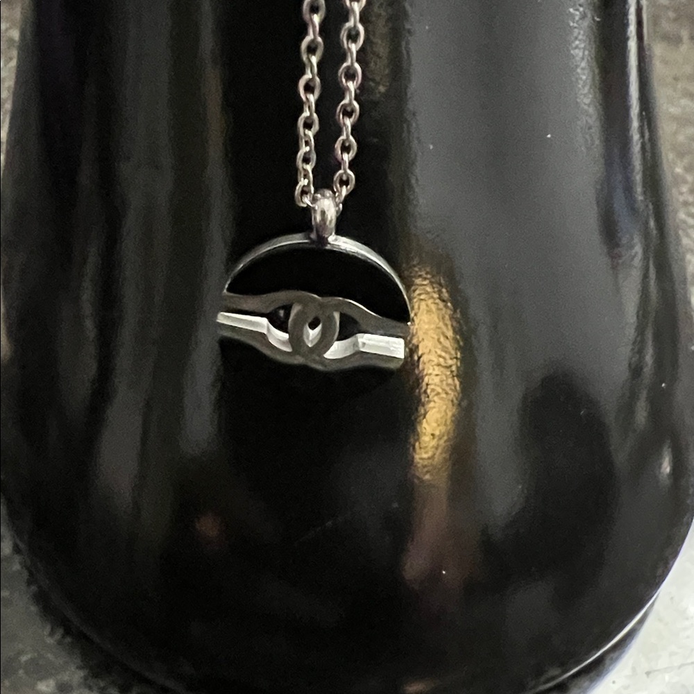 Stainless Steele Necklace - Picture 3 of 5